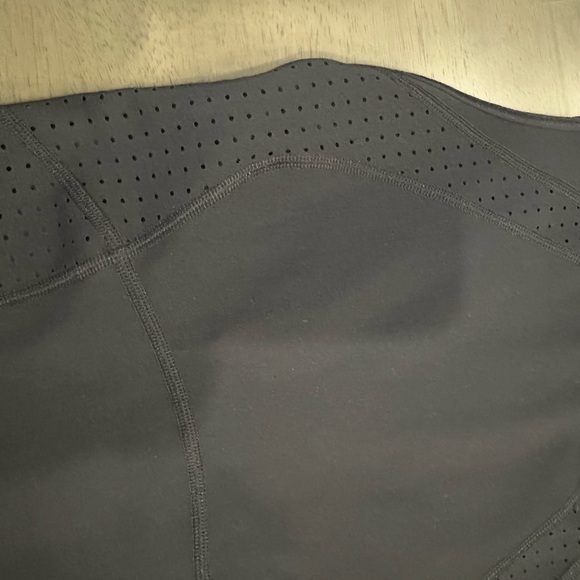 Lululemon Swell Seeker Paddle Suit
Black Size 4 - Picture 7 of 9